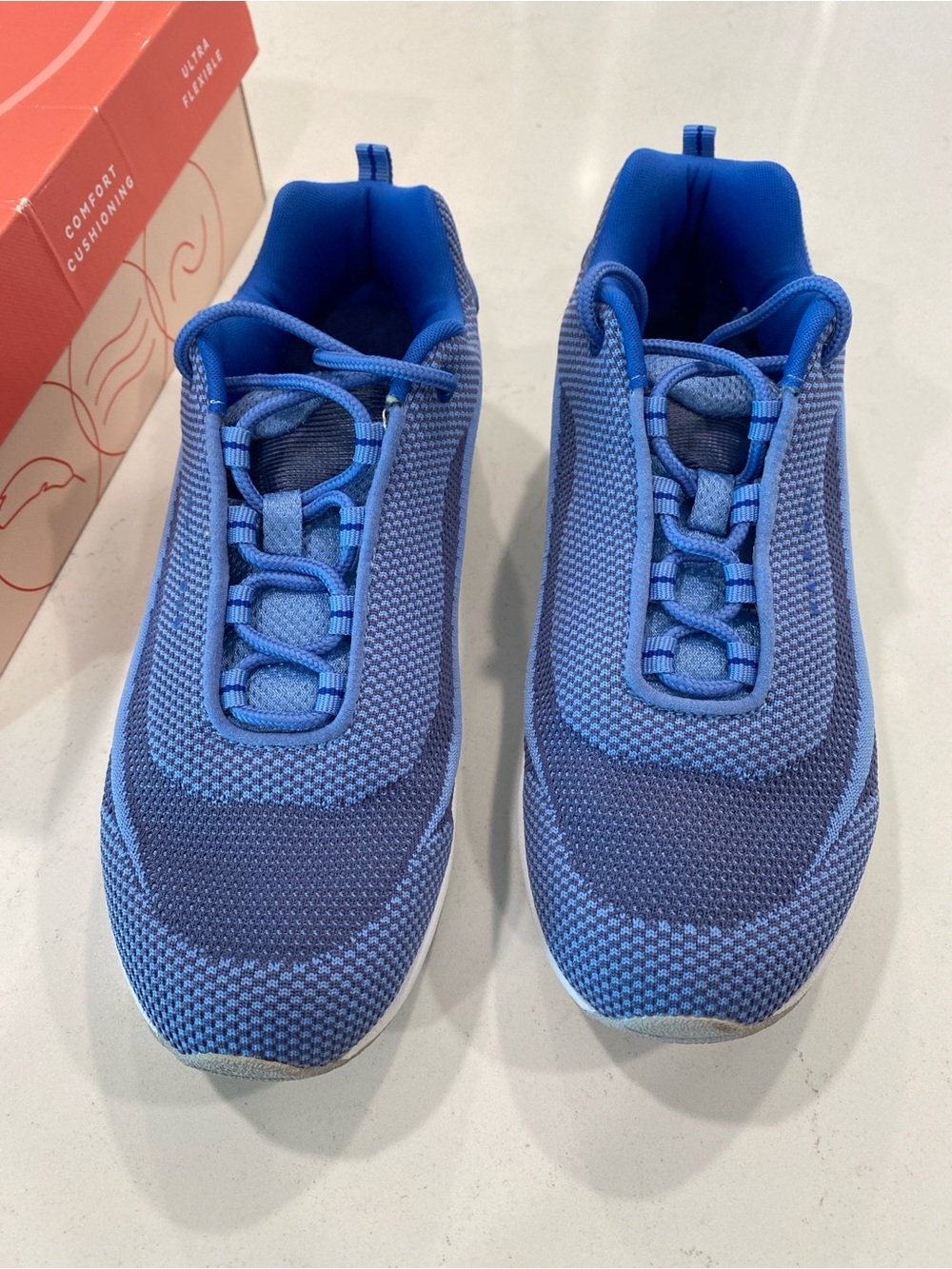 Easy Spirit Women's Blue Sneakers, Size 8